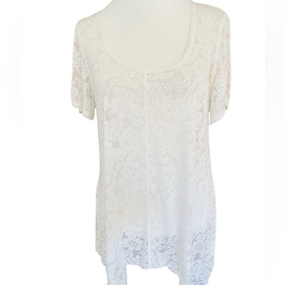 SNOSKINS white burn out style sharkbite hem short sleeved top size L.
